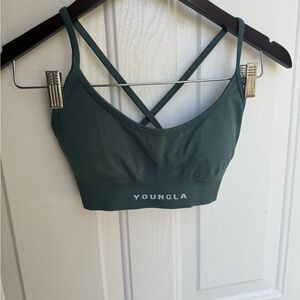 Trendy YoungLA forest green strappy sports bra 💚